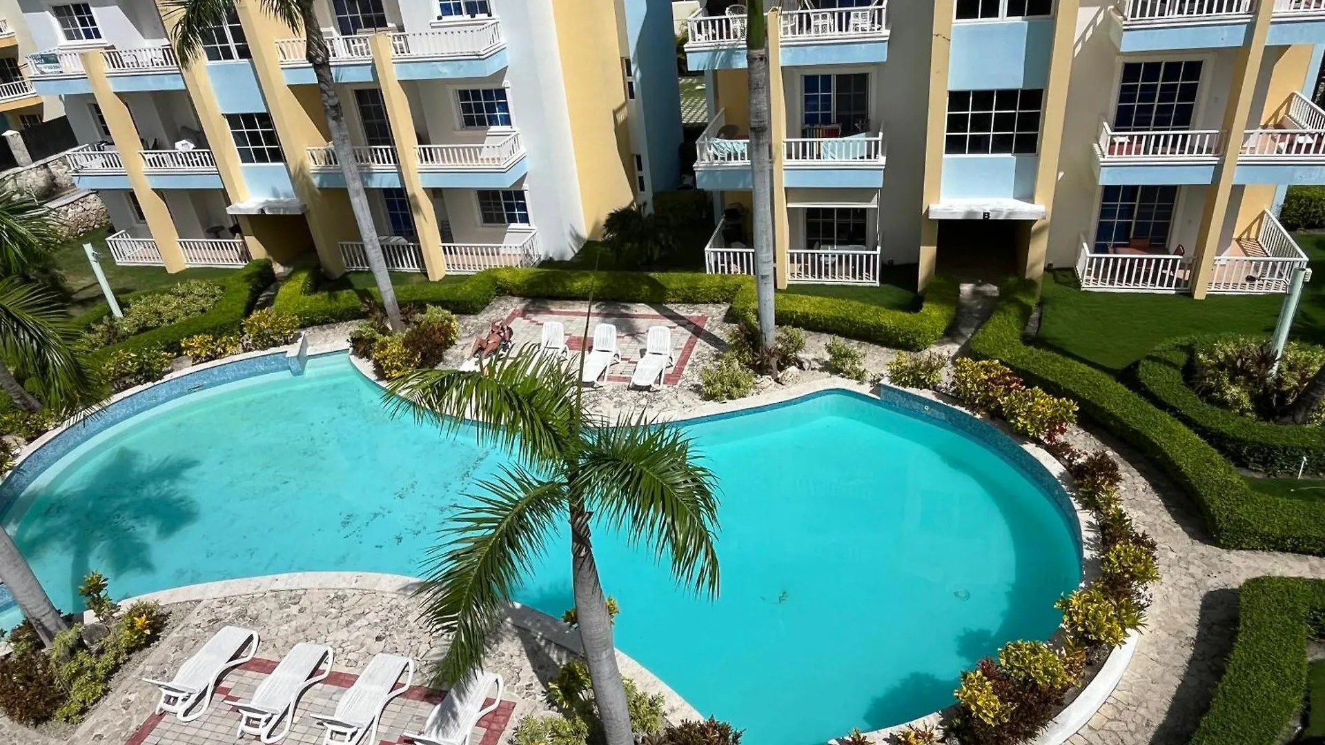 Luxury Beach Penthouse With Pool, Bbq, Ac, Wi-Fi, 5-Min Walk To El Cortecito & Bavaro Beaches, Punta Cana